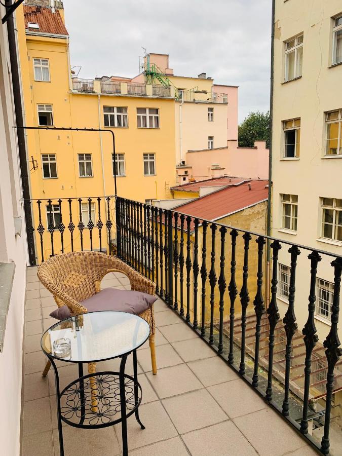Domus Apartments Praga Exterior foto